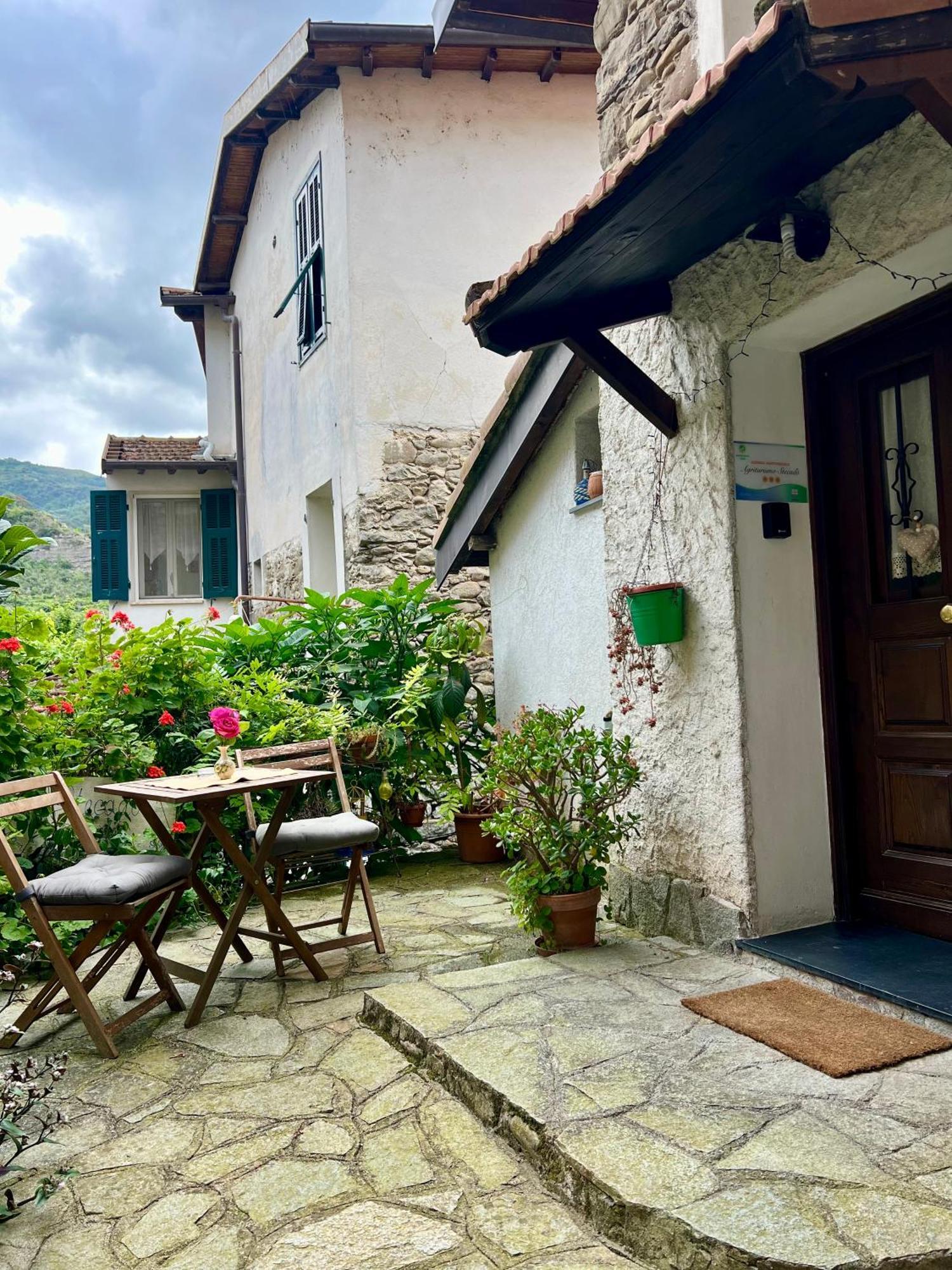 Stecado - Il Soppalco Leilighet Dolceacqua Eksteriør bilde